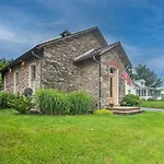 Cozy Wrightsville Cottage With Private Hot Tub!